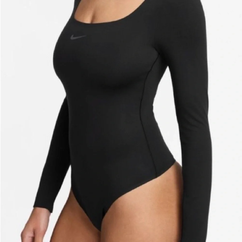 Women’s Nike Form Stealth Evaporation Long Sleeve Bodysuit Shirt XS MSRP $80 - Picture 8 of 8
